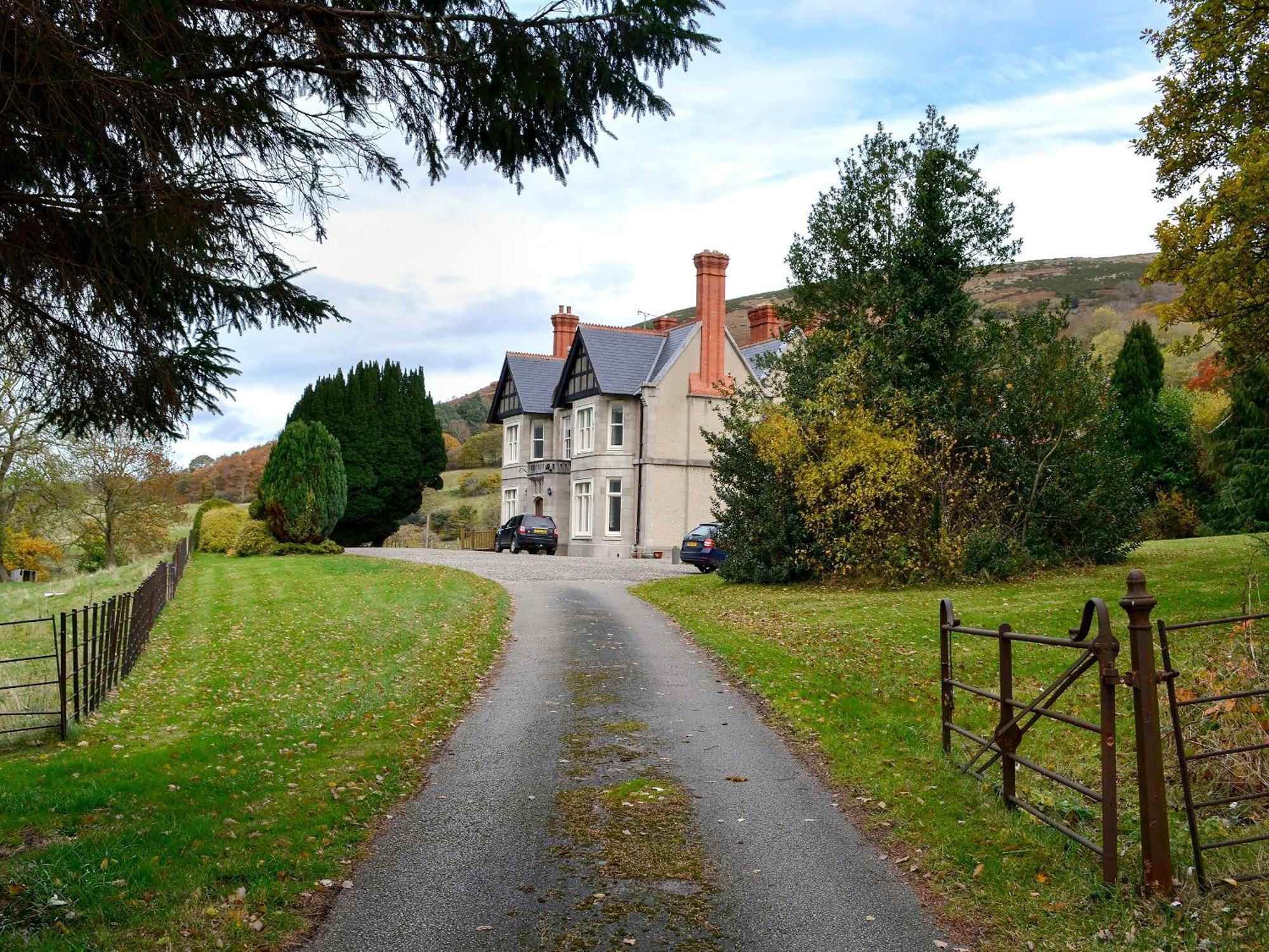 The East Wing At Grove Hall Bodfari Exterior foto